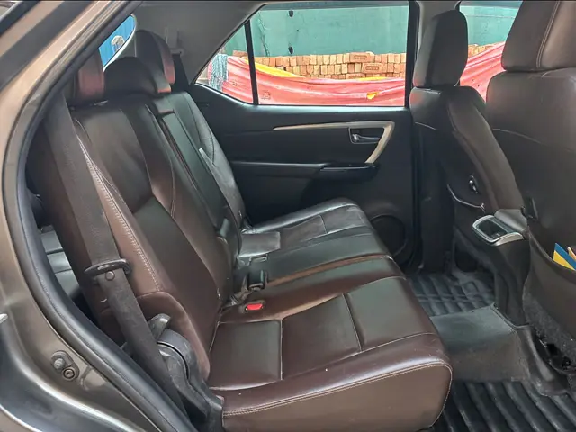 Used Toyota Fortuner [2016-2021] 2.8 4x2 AT [2016-2020] in Delhi