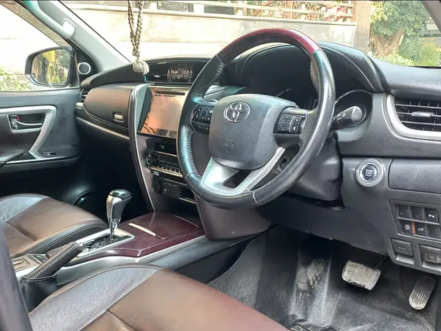 Used Toyota Fortuner [2016-2021] 2.8 4x2 AT [2016-2020] in Delhi
