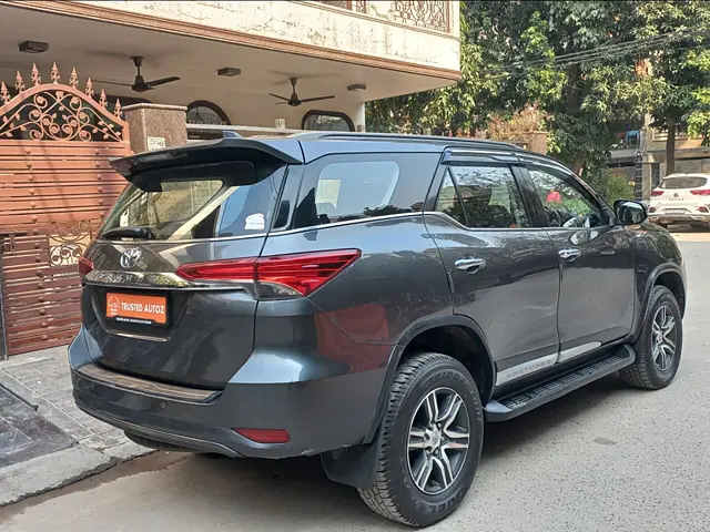Used Toyota Fortuner [2016-2021] 2.8 4x2 AT [2016-2020] in Delhi