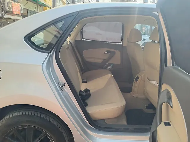 Used Volkswagen Vento [2014-2015] Highline Petrol AT in Kanpur