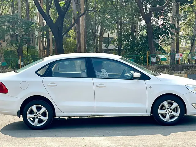Used Skoda Rapid [2014-2015] 1.5 TDI CR Ambition with Alloy Wheels in Nashik