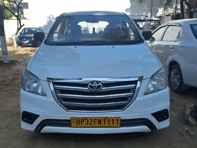 Used 2015 Toyota Innova in Lucknow
