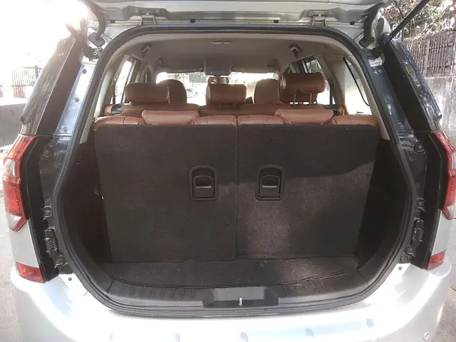 Used Mahindra XUV500 W5 [2018-2020] in Delhi