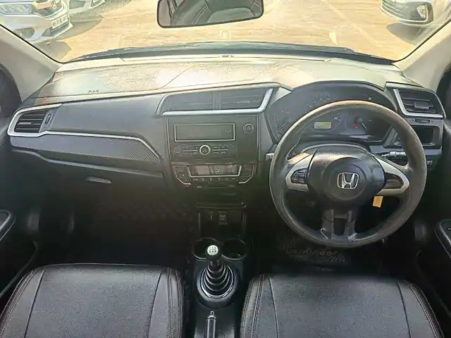 Used Honda Brio VX MT in Mumbai