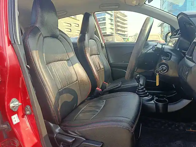 Used Honda Brio VX MT in Mumbai