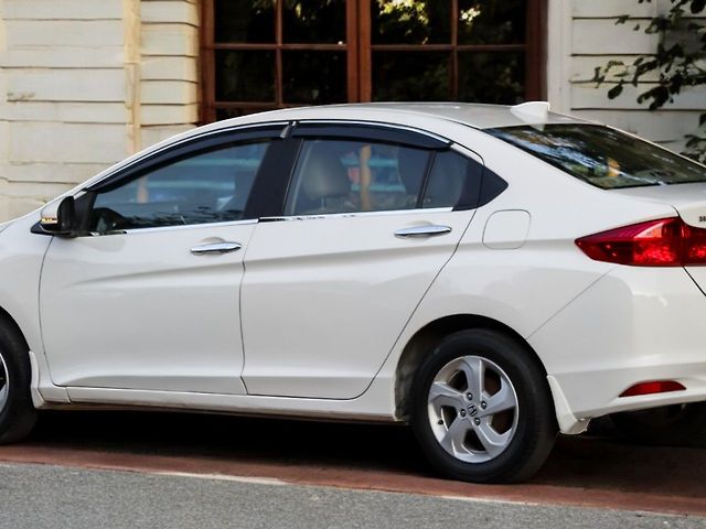 Used Honda City [2014-2017] V Diesel in Lucknow