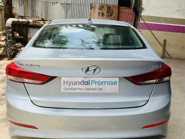 Used Hyundai Elantra SX 2.0 AT in Mumbai