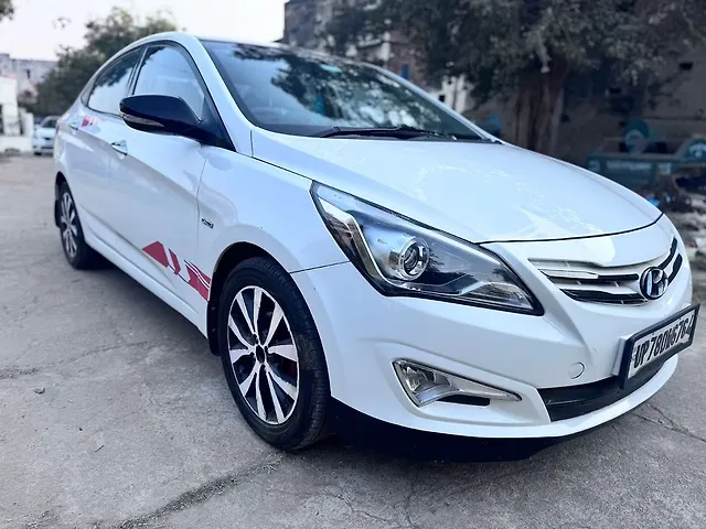 Used Hyundai Verna [2011-2015] Fluidic 1.6 CRDi SX AT in Kanpur