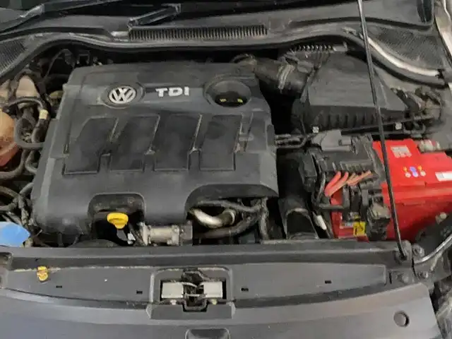 Used Volkswagen Vento [2015-2019] Highline Diesel AT [2015-2016] in Chandigarh