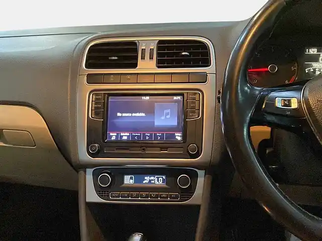 Used Volkswagen Vento [2015-2019] Highline Diesel AT [2015-2016] in Chandigarh
