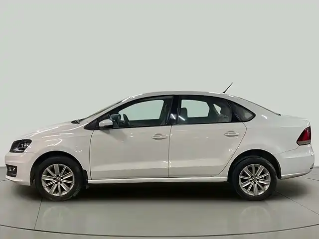 Used Volkswagen Vento [2015-2019] Highline Diesel AT [2015-2016] in Chandigarh