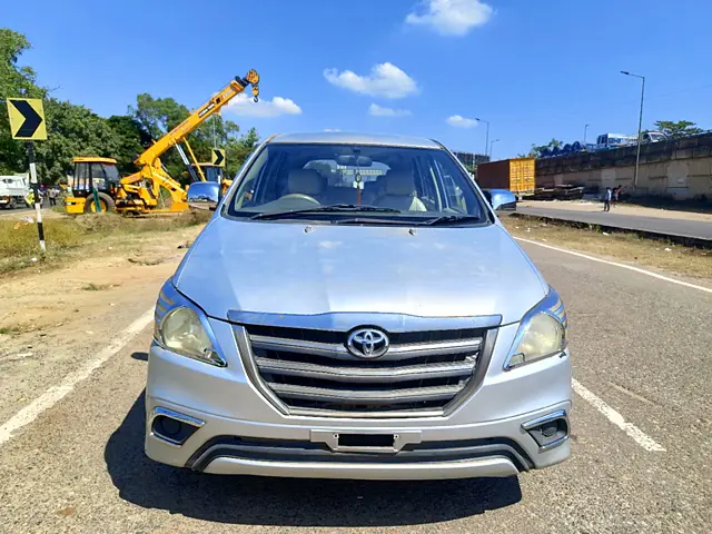 Used 2013 Toyota Innova in Bhubaneswar