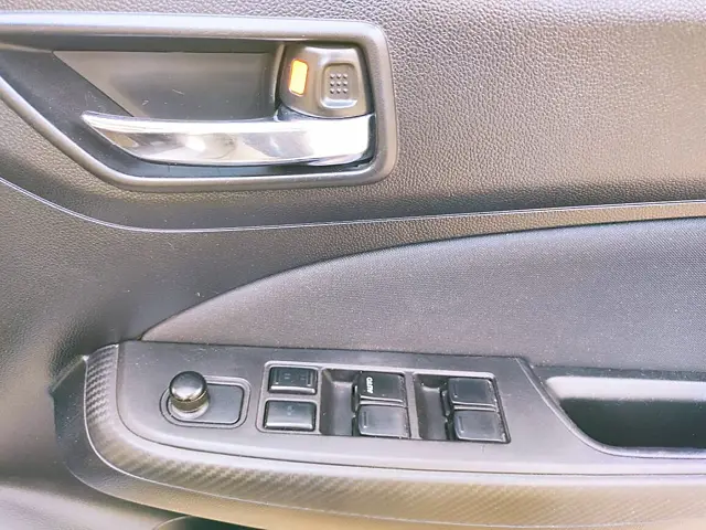 Used Maruti Suzuki Swift [2018-2021] VXi AMT [2018-2019] in Chandigarh