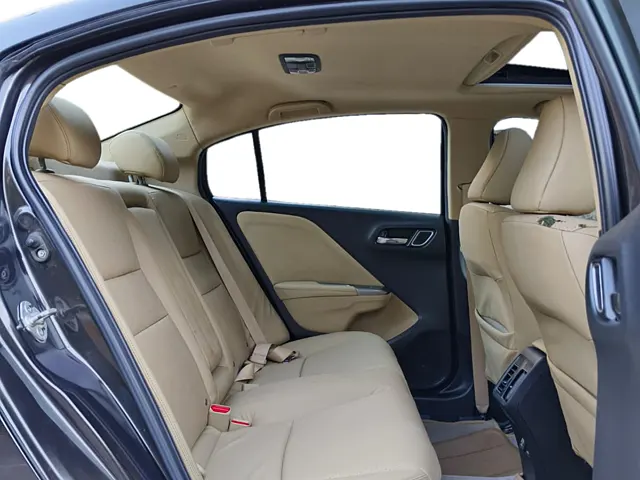 Used Honda City 4th Generation ZX CVT Petrol [2017-2019] in Mumbai