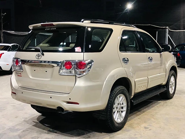 Used Automatic Cars at Forum Sujana Mall, KPHB in Hyderabad - Second Hand  Automatic Cars at Forum Sujana Mall, KPHB in Hyderabad | Spinny