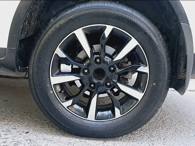Used Mahindra XUV500 W11 AT in Delhi