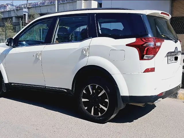 Used Mahindra XUV500 W11 AT in Delhi