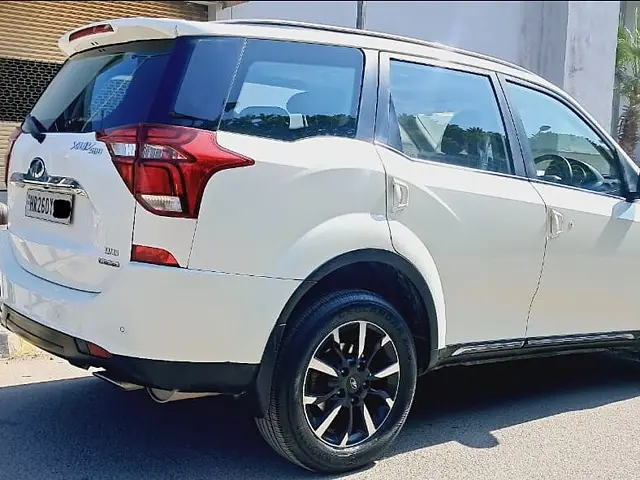 Used Mahindra XUV500 W11 AT in Delhi