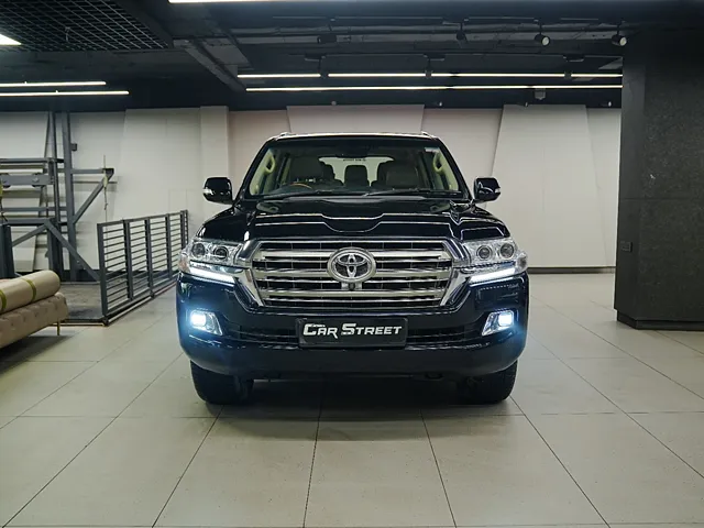 Used 2017 Toyota Land Cruiser in Kolkata
