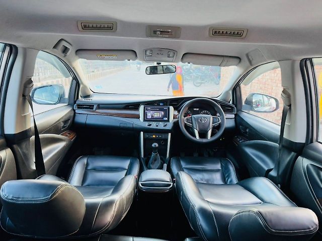 Used Toyota Innova Crysta [2016-2020] 2.4 G 7 STR [2016-2017] in Kishangarh