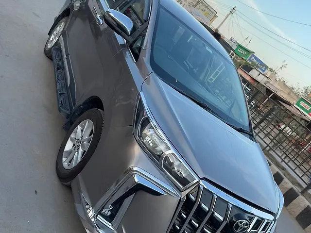 Used Toyota Innova Crysta [2016-2020] 2.4 G 7 STR [2016-2017] in Kishangarh