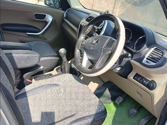 Used Mahindra TUV300 [2015-2019] T8 in Lucknow