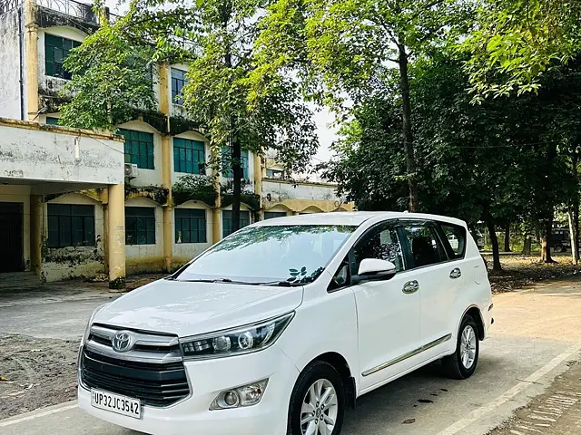 Used 2017 Toyota Innova Crysta in Lucknow