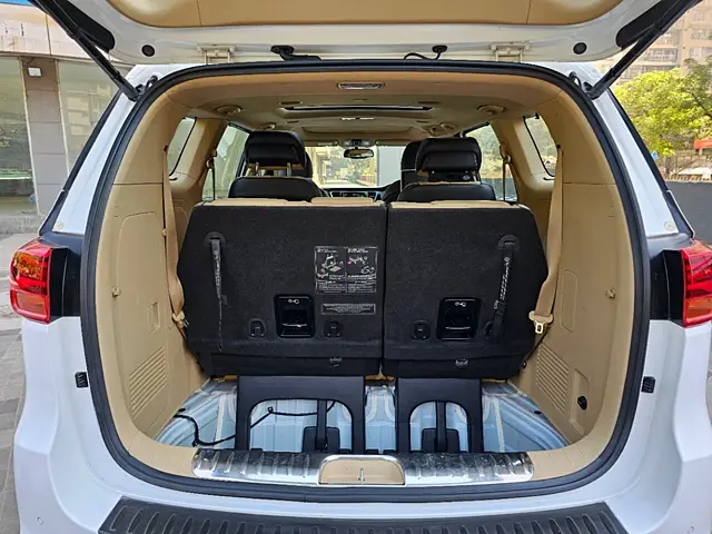 Used Kia Carnival [2020-2023] Limousine Plus 7 STR in Mumbai