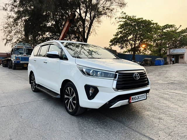 Second Hand 2022 Toyota Innova Crysta ZX 2.4 AT 7 STR for
