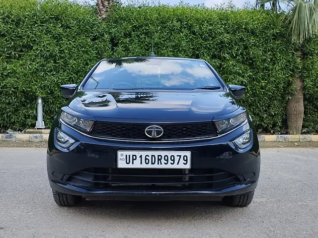Used 2023 Tata Altroz in Delhi