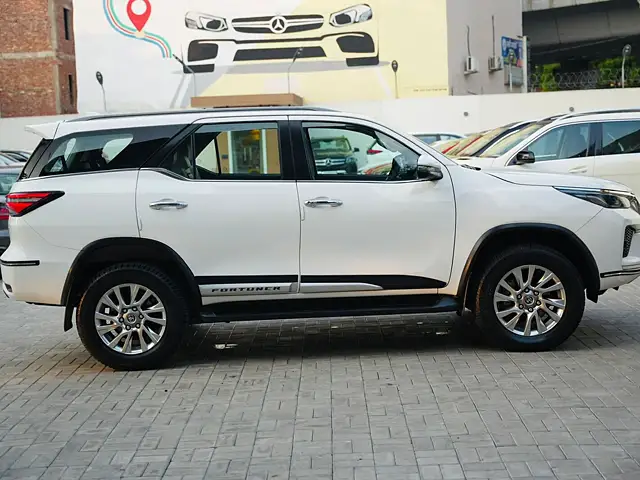 Used Toyota Fortuner 4X4 AT 2.8 Diesel in Delhi