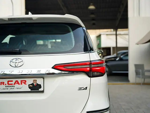 Used Toyota Fortuner 4X4 AT 2.8 Diesel in Delhi