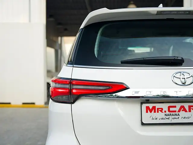Used Toyota Fortuner 4X4 AT 2.8 Diesel in Delhi