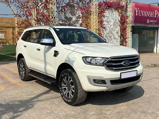 Used Ford Endeavour Titanium 2.0 4x2 AT in Gurgaon