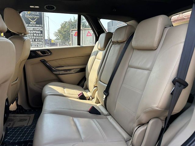 Used Ford Endeavour Titanium 2.0 4x2 AT in Gurgaon