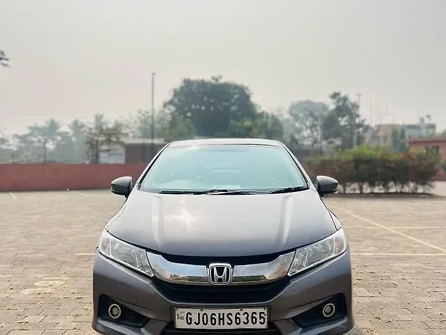 Used 2015 Honda City in Kheda