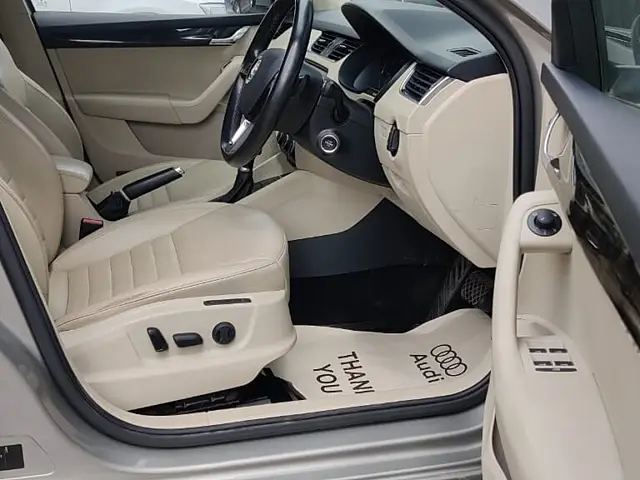 Used Skoda Octavia [2017-2021] 1.8 TSI Style Plus AT [2017] in Bangalore