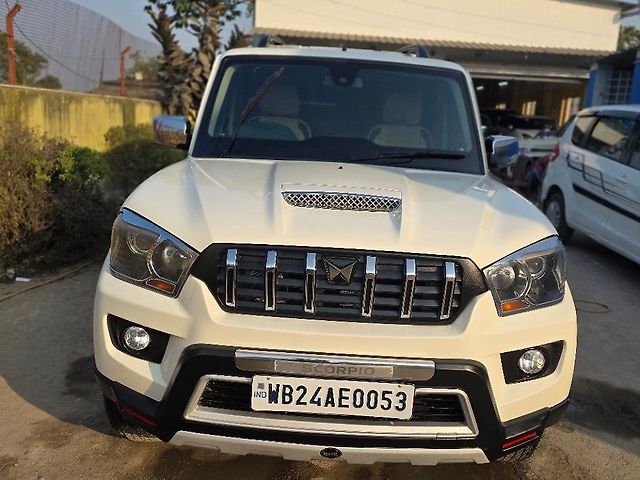 Used 2017 Mahindra Scorpio in North 24 Parganas