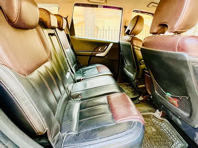 Used Mahindra XUV500 [2015-2018] W8 [2015-2017] in Kanpur