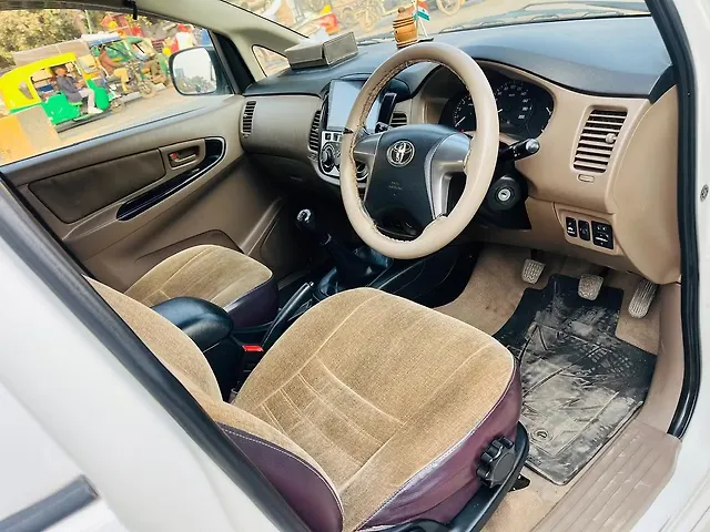 Used Toyota Innova [2015-2016] 2.5 G BS IV 8 STR in Kanpur