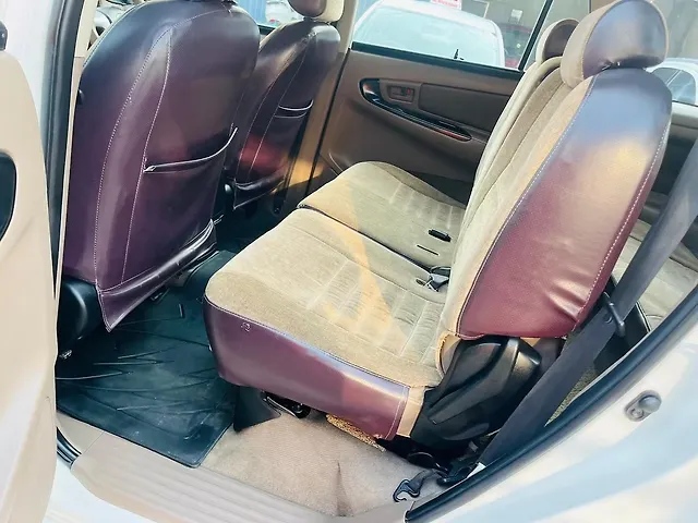 Used Toyota Innova [2015-2016] 2.5 G BS IV 8 STR in Kanpur
