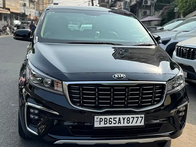 Used 2020 Kia Carnival in Jalandhar