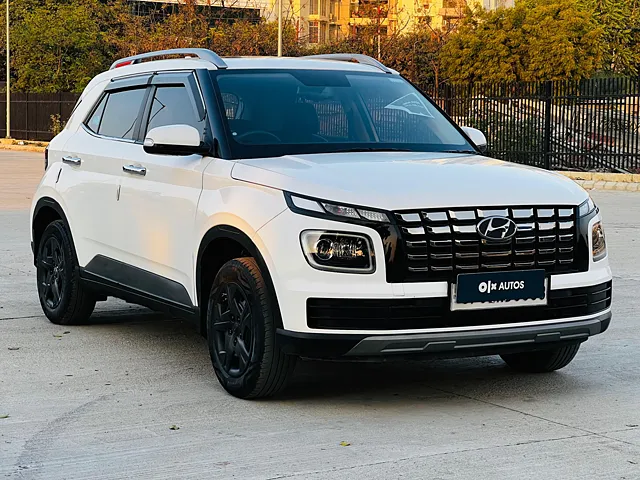 Used 2022 Hyundai Venue in Lucknow