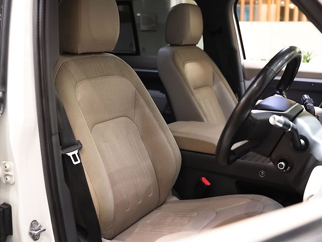 Used Land Rover Defender 110 HSE 2.0 Petrol in Mumbai