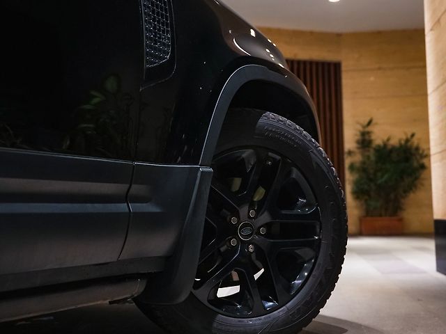 Used Land Rover Defender 110 HSE 2.0 Petrol in Mumbai