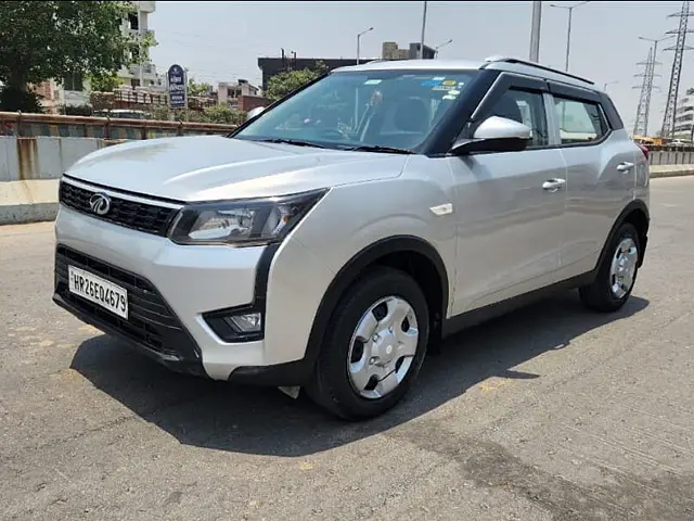 Used Mahindra XUV300 [2019-2024] W4 1.2 Petrol in Noida