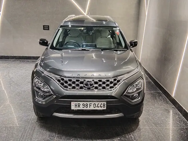 Used 2022 Tata Safari in Delhi