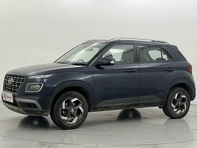 Used 2022 Hyundai Venue in Delhi