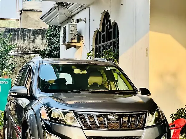Used 2017 Mahindra XUV500 in Lucknow