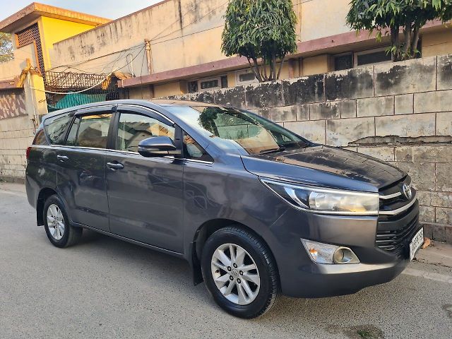 Used Toyota Innova Crysta [2016-2020] 2.4 G 7 STR [2016-2017] in Jalandhar